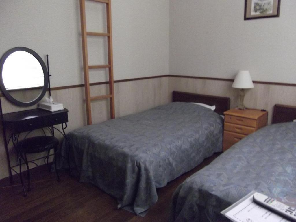 Pension Green Lake Gujō Chambre photo